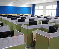 云南某学校教室―屏风升降电脑桌项目